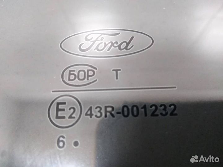 Стекло кузовное глухое правое Ford Focus 2 DA 2005