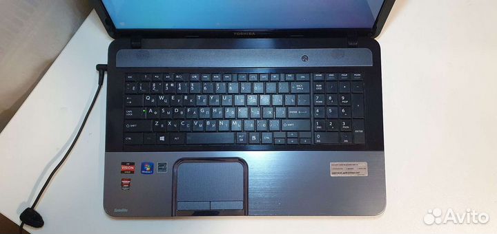 4-х ядерный Toshiba L875D 17.3