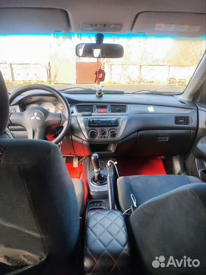 Mitsubishi Lancer 1.6 МТ, 2006, 292 000 км