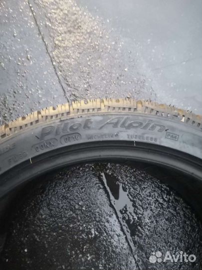 Michelin Pilot Alpin 235/40 R18 95V