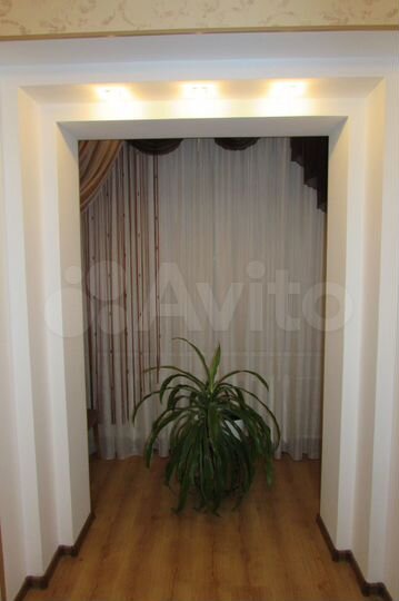 3-к. квартира, 93 м², 1/9 эт.