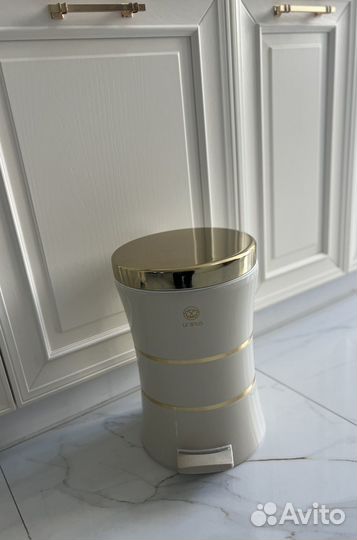 Умное мусорное ведро