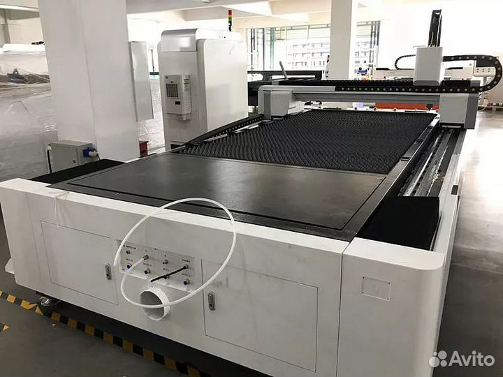 Оптоволоконная лазерная установка ironmac C