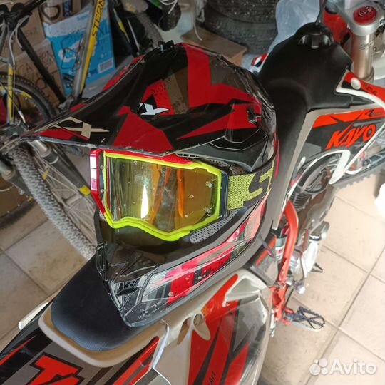 Мото шлем кроссовый