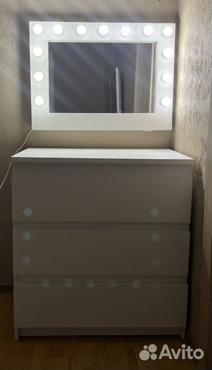 Гримерное зеркало с подсветкой+комод