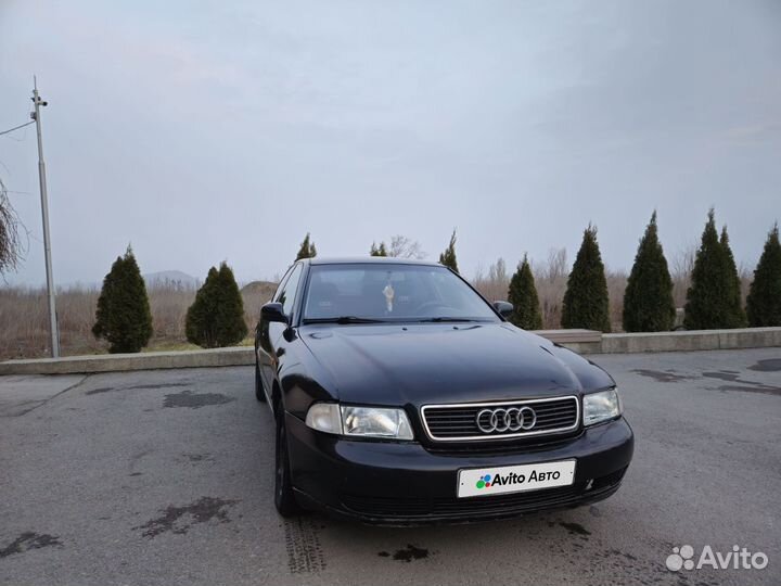 Audi A4 1.8 МТ, 1998, 438 000 км