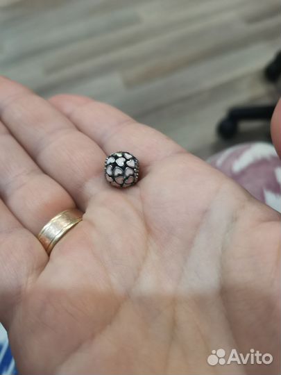 Украшение шарм