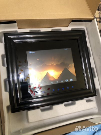 Цифровая фоторамка toshiba gigaframe Q81