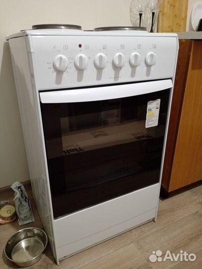 Плита, стол, шкаф навесной б/у