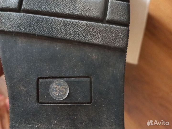 Ботинки демисезонные для девочки 35