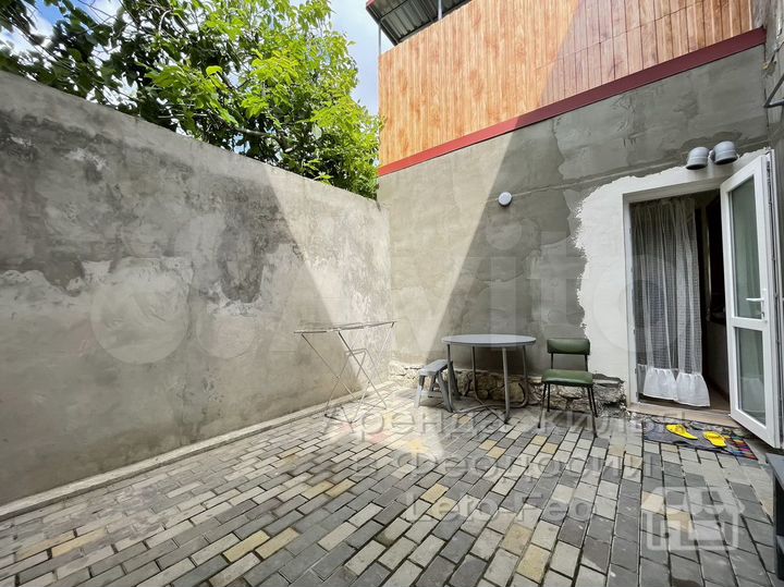 Дом 20 м² на участке 1 сот.