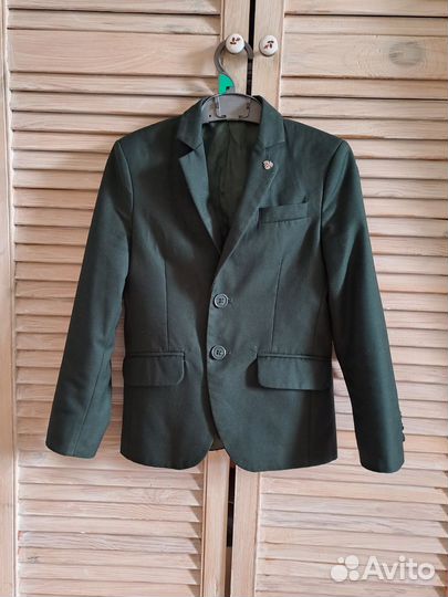 Пиджак зеленый 128
