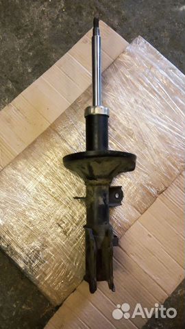 Стойка правая передняя стояла на хундай getz