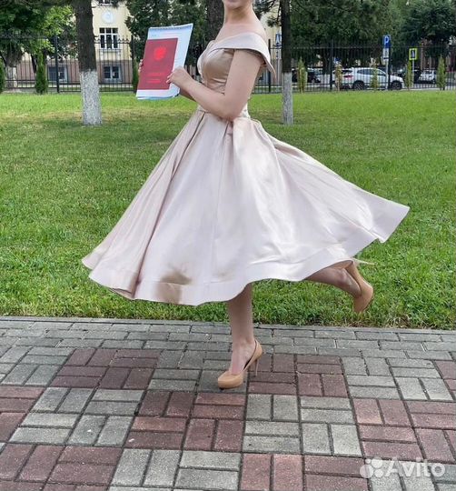 Вечернее платье