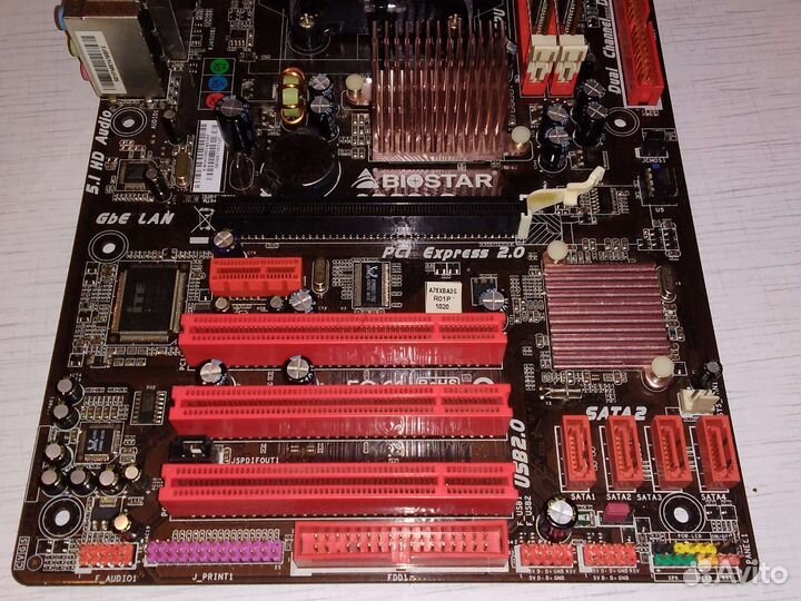 Материнская плата с процессором AMD с памятью