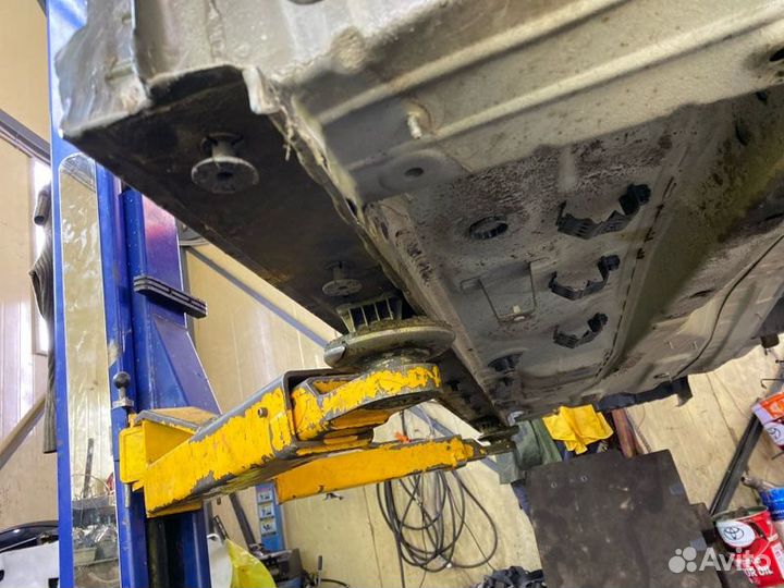 Порог кузова передний правый Bmw X1 E84 N46B20BD