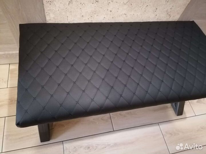 Скамья в прихожую