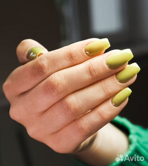 Маникюр с покрытием гель-лак