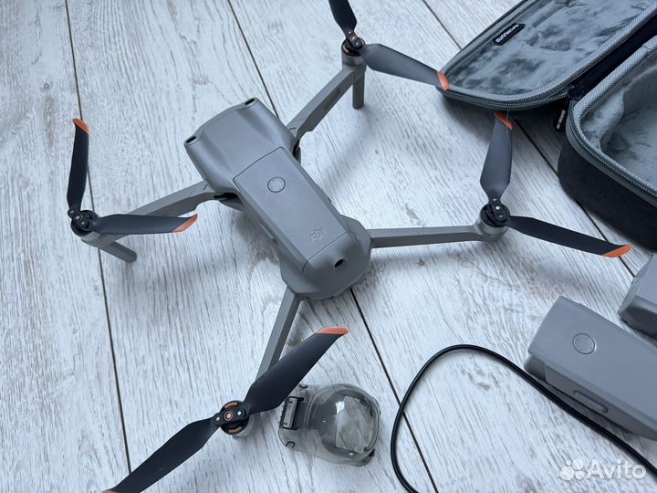 Квадрокоптер dji mavic air 2s combo