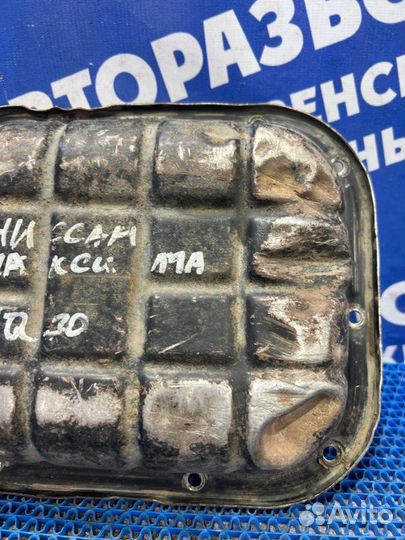 Поддон двигателя Nissan Maxima A33 седан VQ30DE