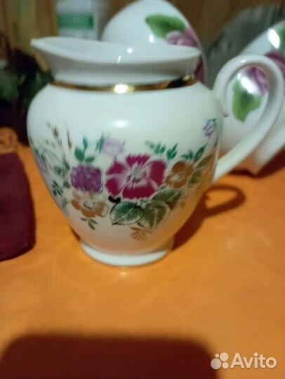 Молочник чайник чашки