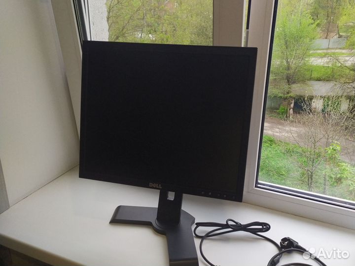 Монитор dell
