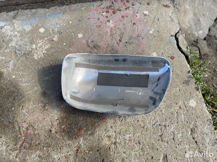 Крышка хромирования правая Тойота Vitz SCP-10