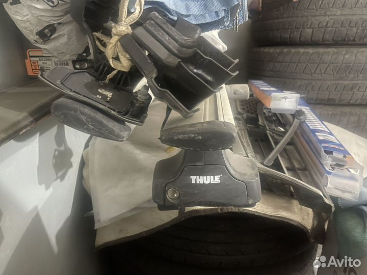 Багажник на крышу thule