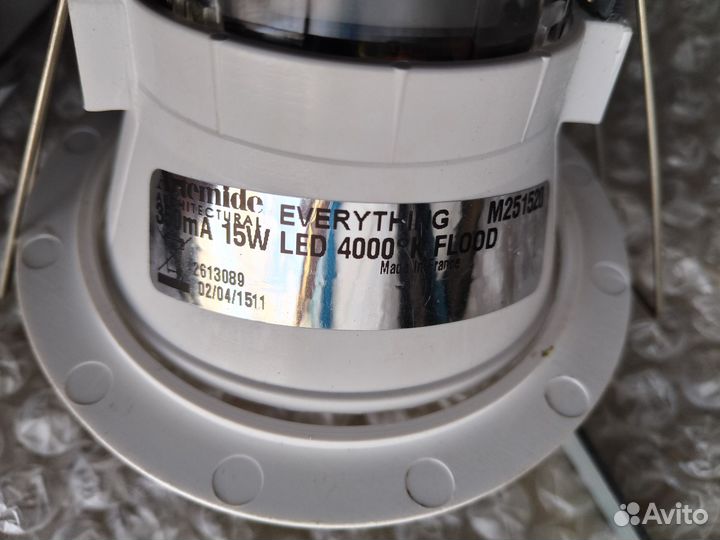 Светильник потолочный светодиодный