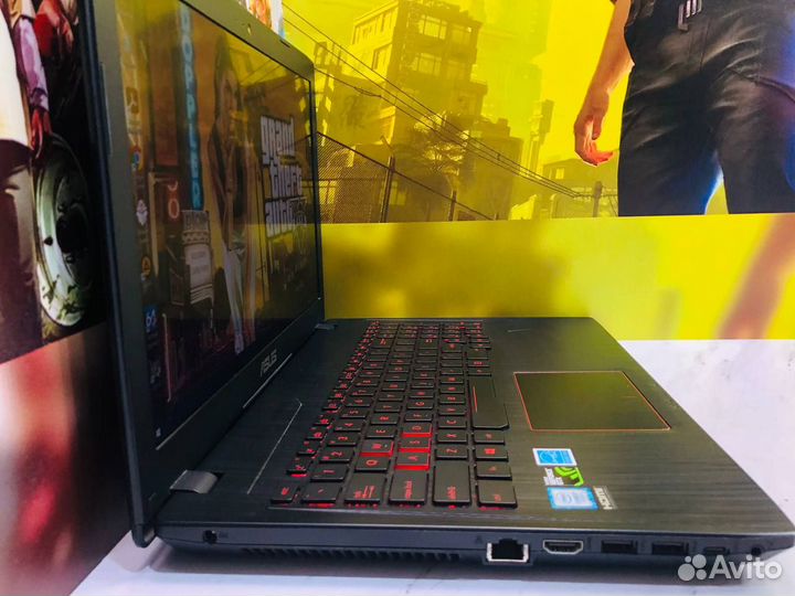 Игровой ноутбук Asus Core i7 / SSD / 1050 4GB