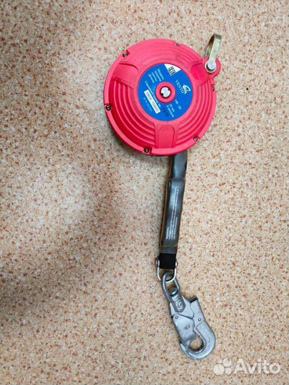 Продаю блокирующее инерционное устройство