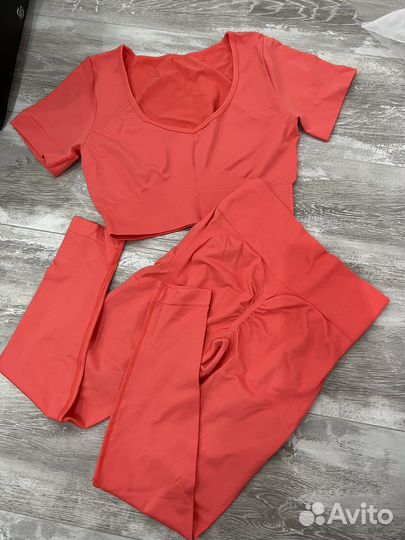 Костюм для йоги