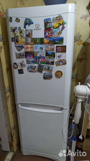 Холодильник indesit
