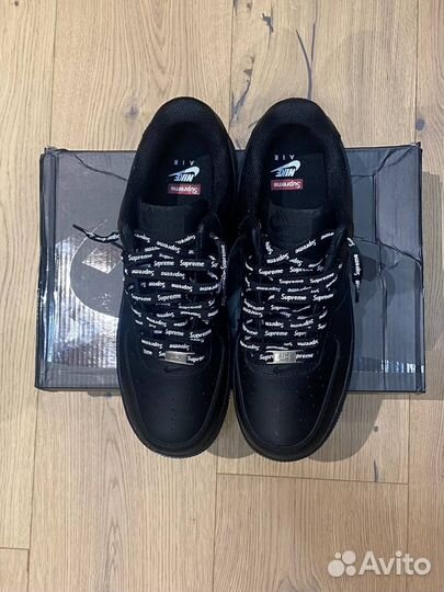 Nike air force 1 supreme black