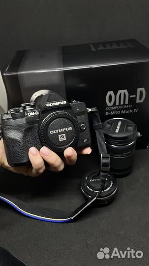 Olympus OM-D E-M10 Mark IV и 2 объектива