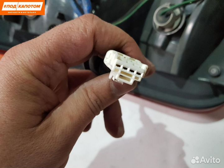 Фонарь задний правый Nissan Murano Z50 2005