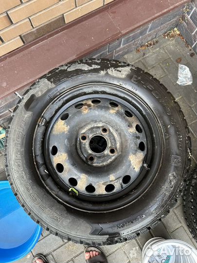 Колеса зимние 175 65 r14 BfGoodrich