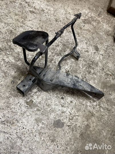 Кронштейн заднего бампера Mitsubishi L200 с 2007г