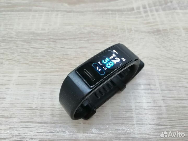 Часы huawei Band 3 Pro