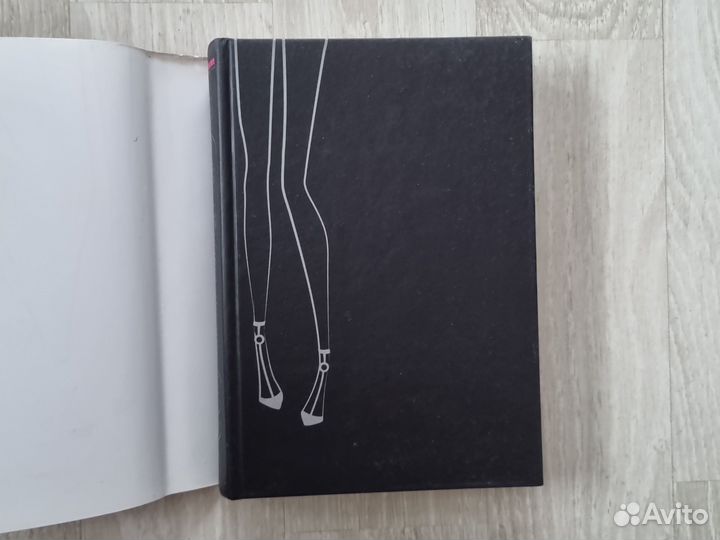 Как ходить на высоких каблуках Камилла Мортон