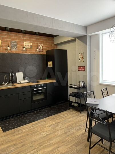 2-к. квартира, 55 м², 1/9 эт.