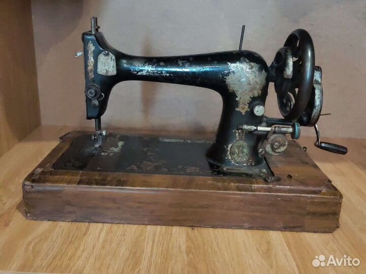 Швейная машинка зингер ручная