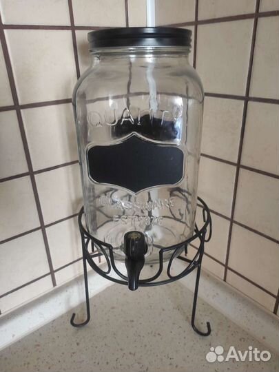 Лимонадница с краном