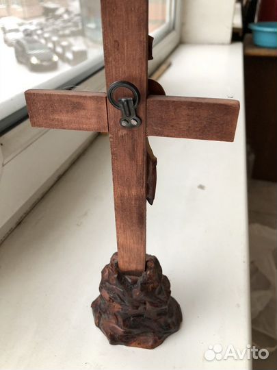 Деревянный резной крест Распятие Христово