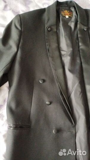 Мужской костюм смокинг