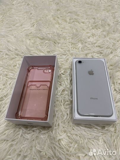 iPhone 8, 64 ГБ