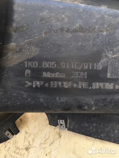 Подкрылок передний левый VW Jetta 5