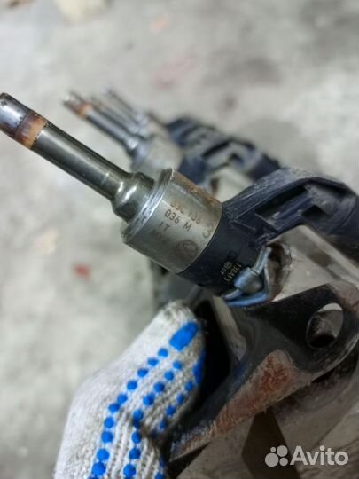 Топливная рампа Vag 1.4 TSI cax caxa