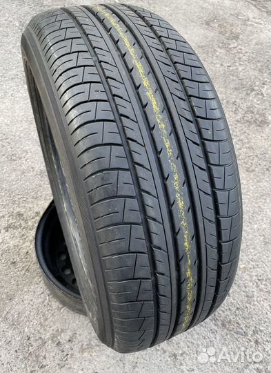 Yokohama dB Decibel E70B 215/55 R17
