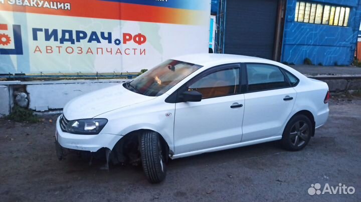 Стеклоподъемник задний правый Volkswagen Polo Seda